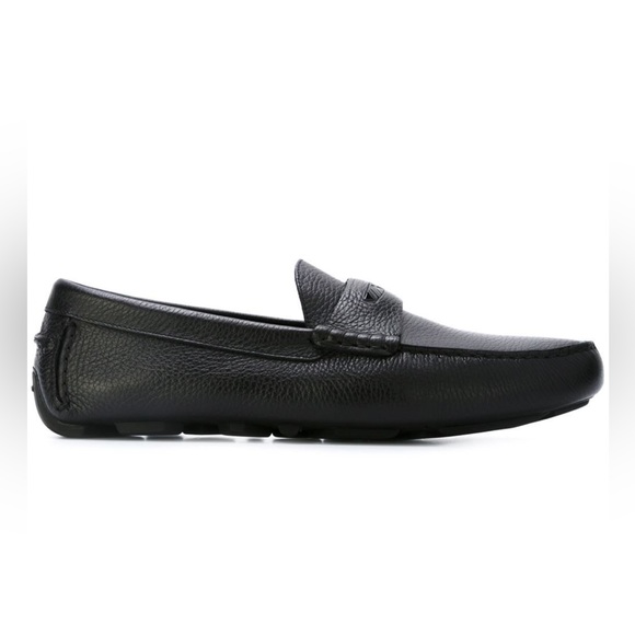 Like New Men’s Size 11.5 Burberry Silverstone Grainy Leather Loafer In Black - Picture 2 of 14